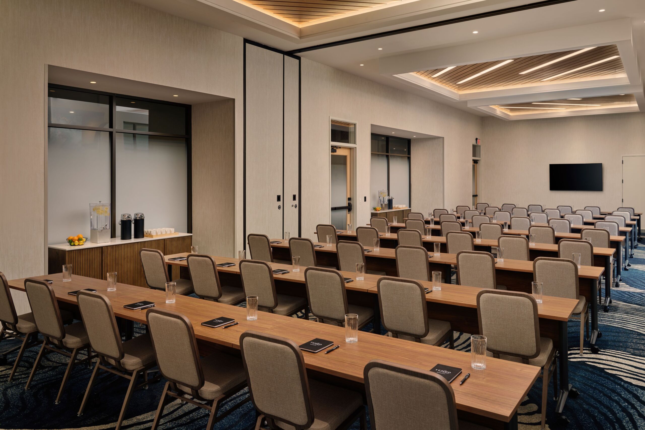 Tempo Savannah Forsyth Room - Classroom Set up